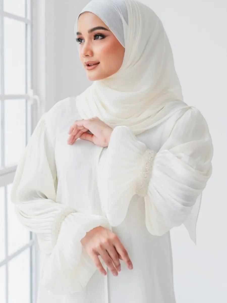 Maya Crystal Off White
