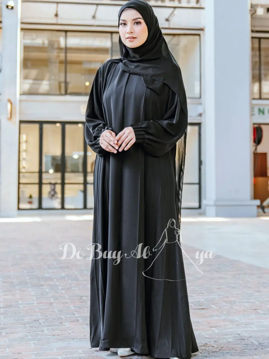 Iyna Black