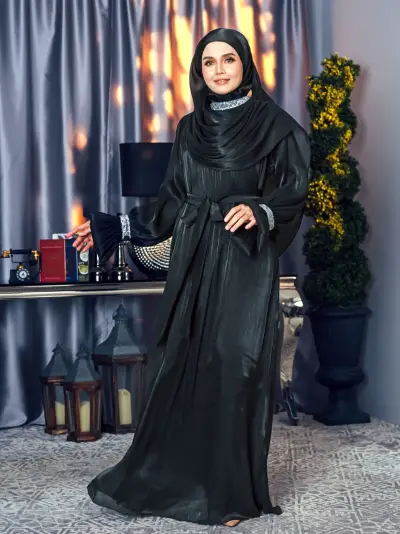 Myrana Black