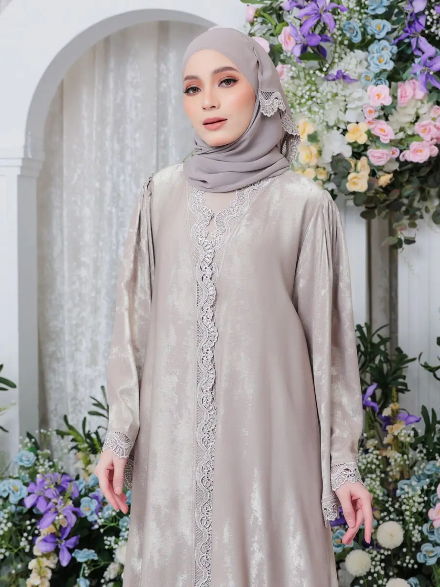 Tabya Nude