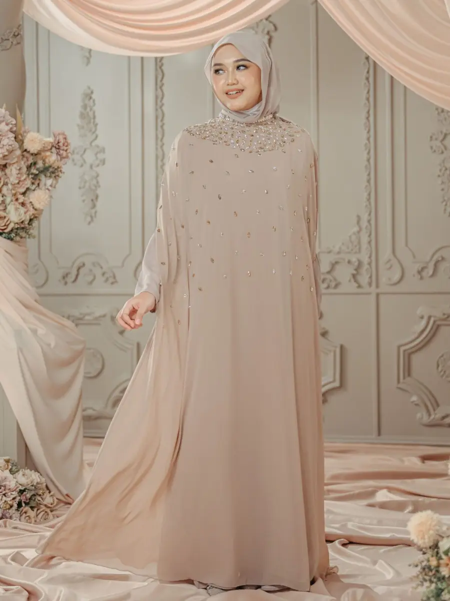 Lunara Cape Nude