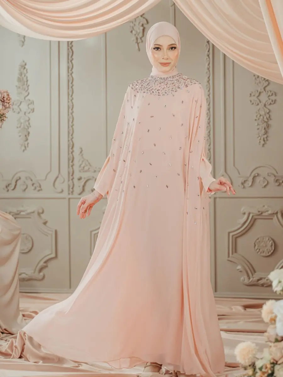 Lunara Cape Pink