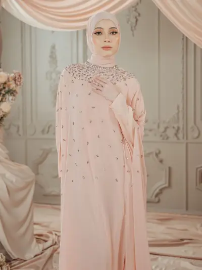 Lunara Cape Pink