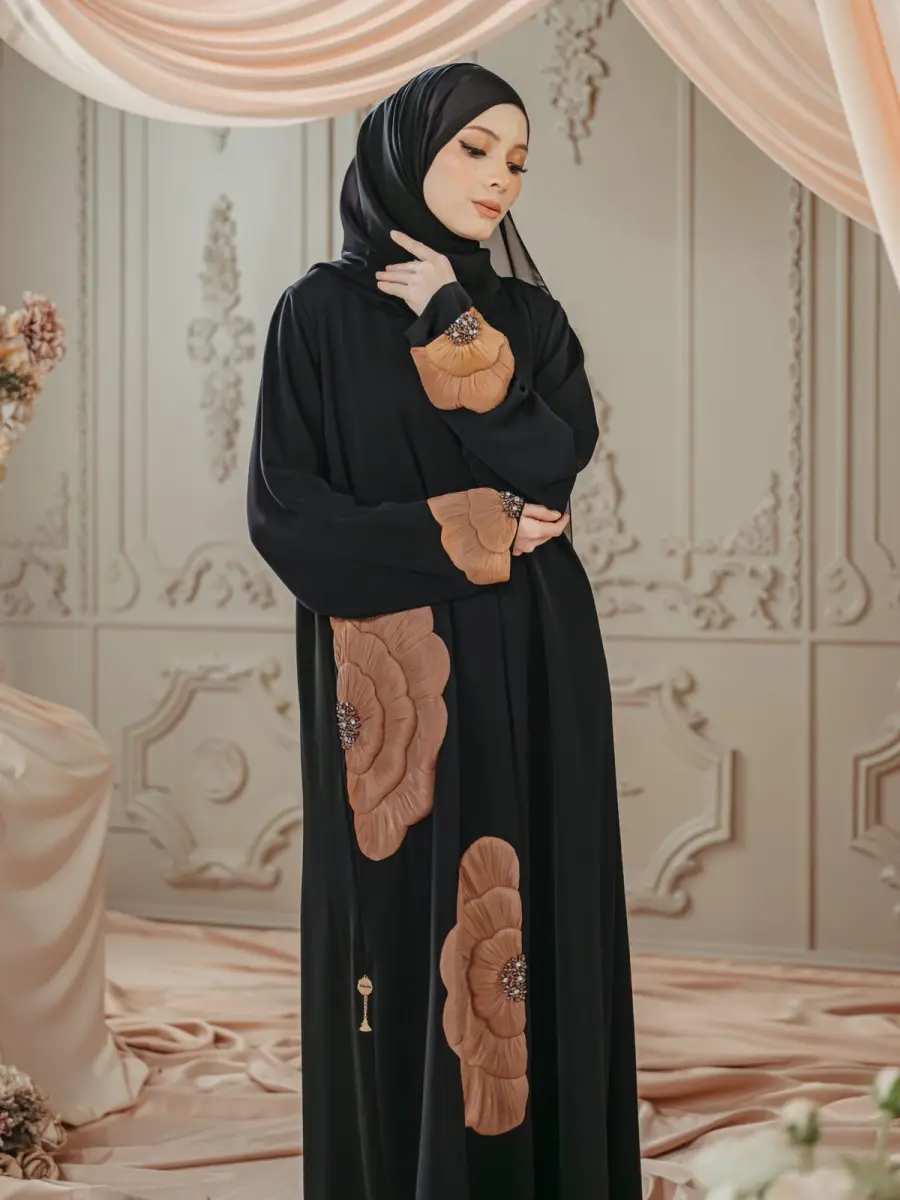 Blossome Black - Brown