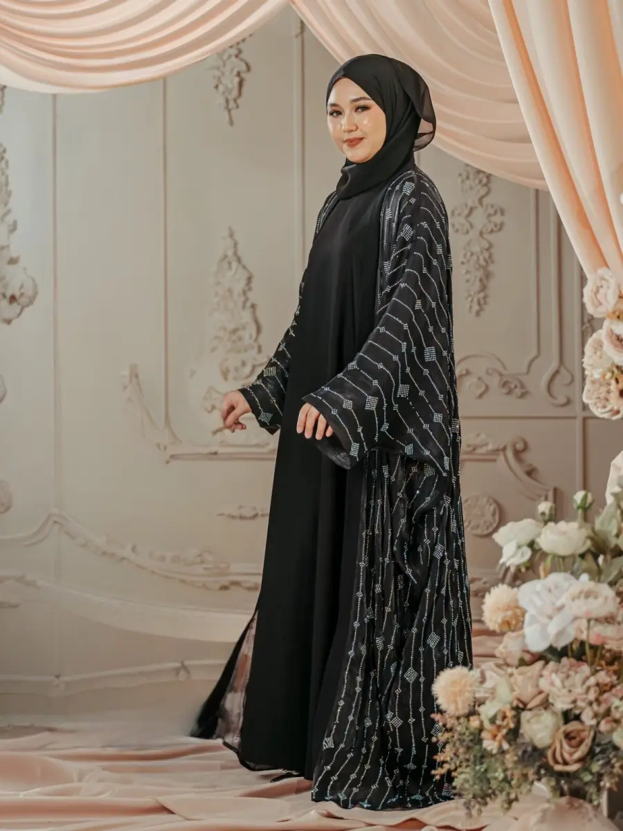 Maya Diamond Black