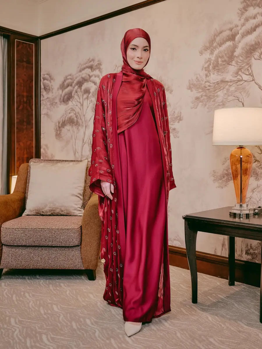 Raindrop Maroon