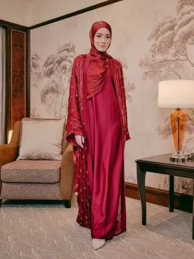 Raindrop Maroon