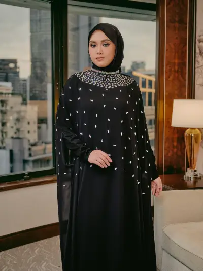 Ready Stocks Lunara Cape Black
