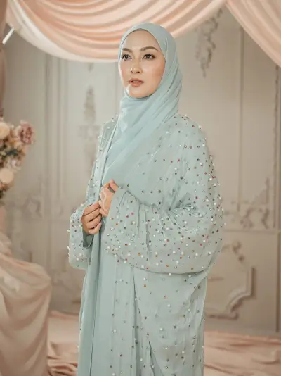 Maya Kaftan Pearls Pistachio