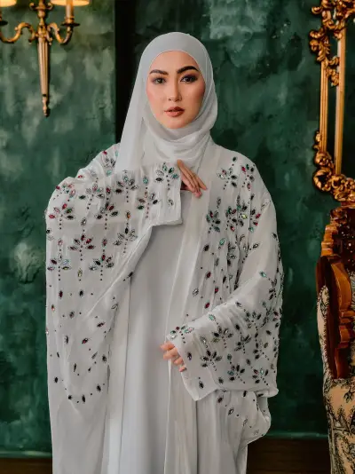 Ready Stocks Laverra White