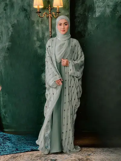 Larissa Pistachio