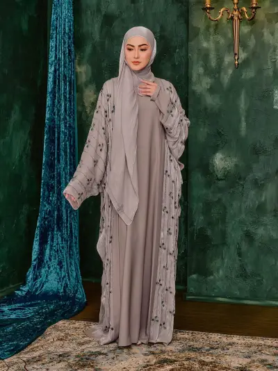 Lavella Grey