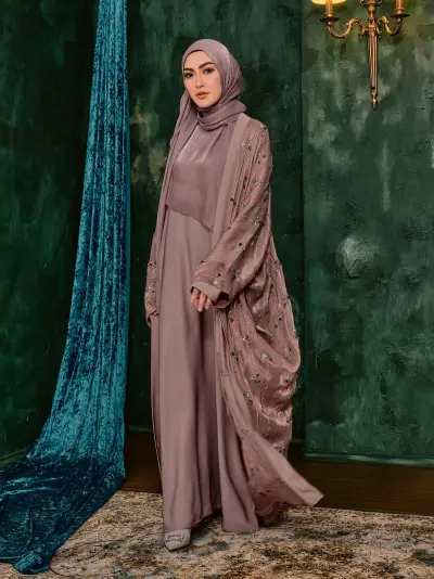 Lavella Dusty Plum