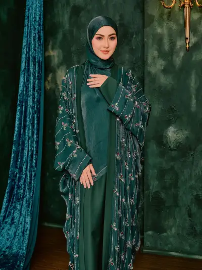 Lavella Emerald Green