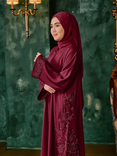 Ready Stocks Opalite Maroon