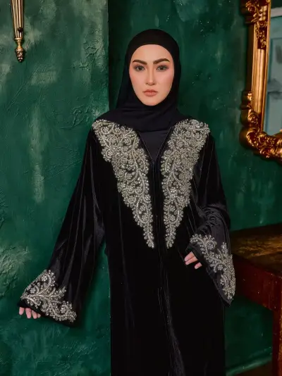 Kayra Velvet Black