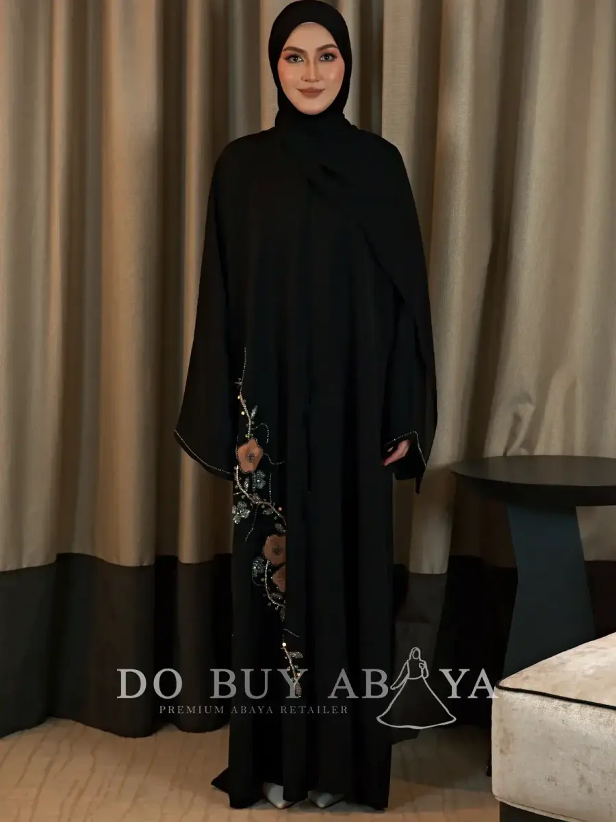 Safwa Abaya