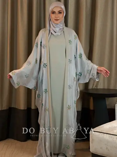 Triell Cape Chiffon
