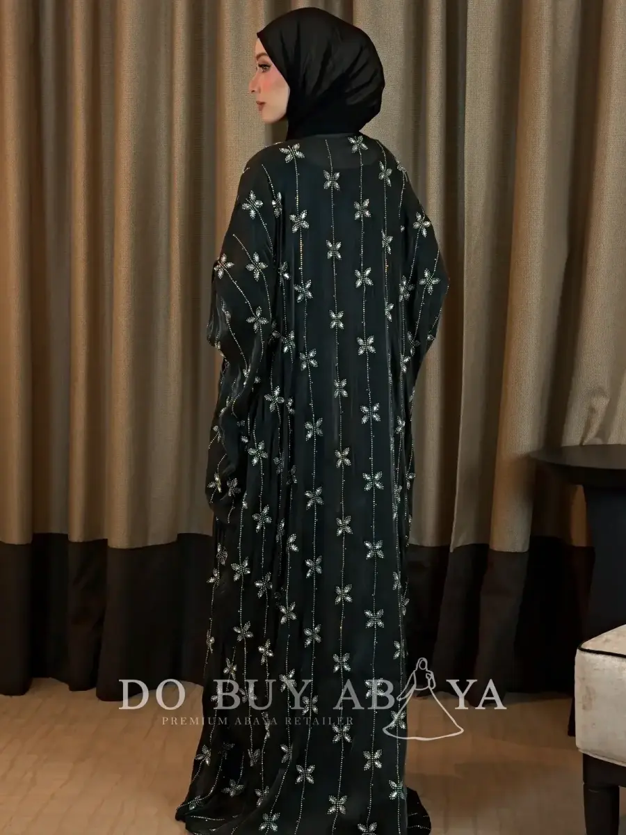 Mavira Abaya