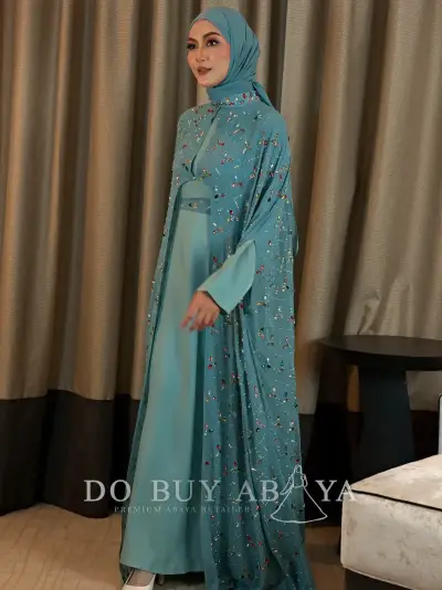 Triell Cape Curve Chiffon