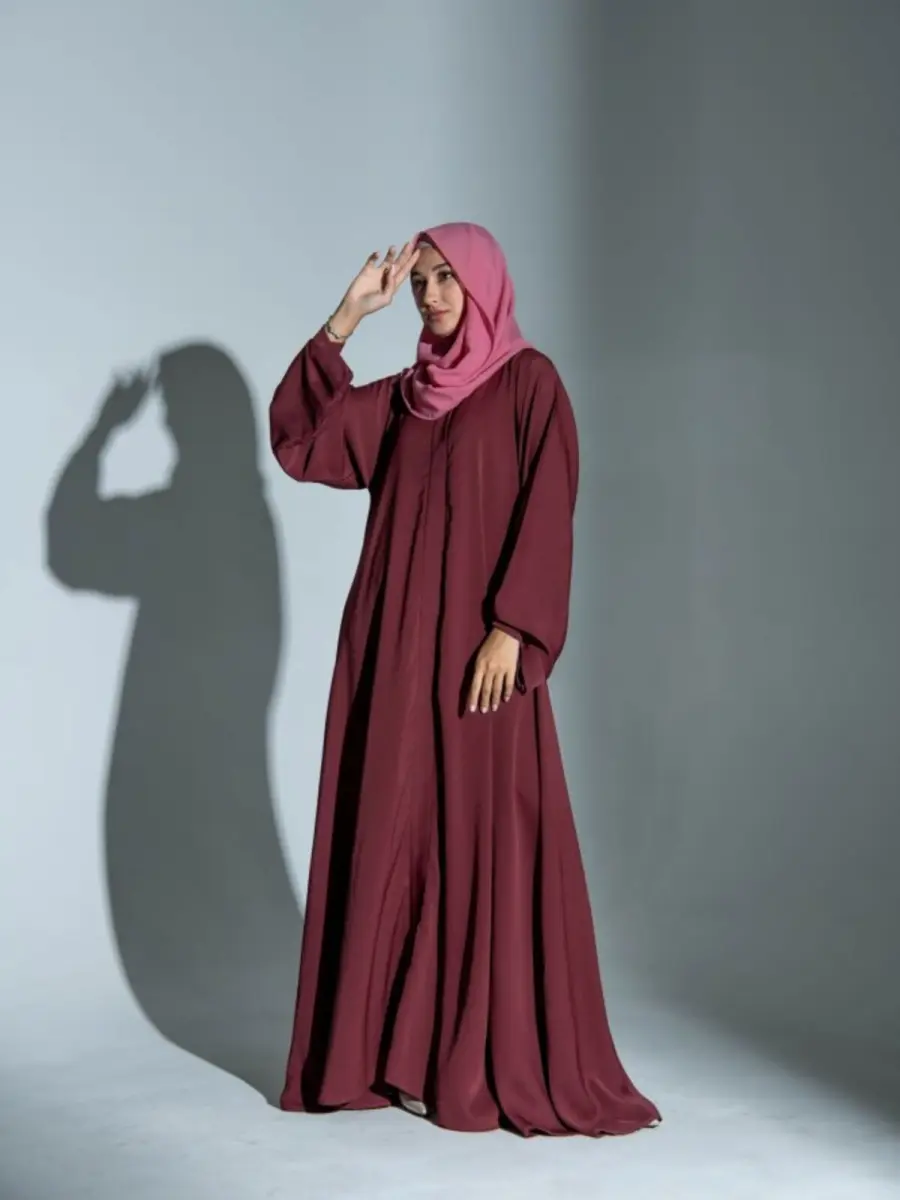 Layla Abaya Maroon