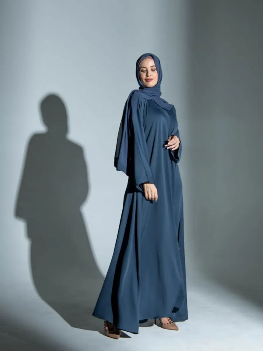 Layla Abaya Ash