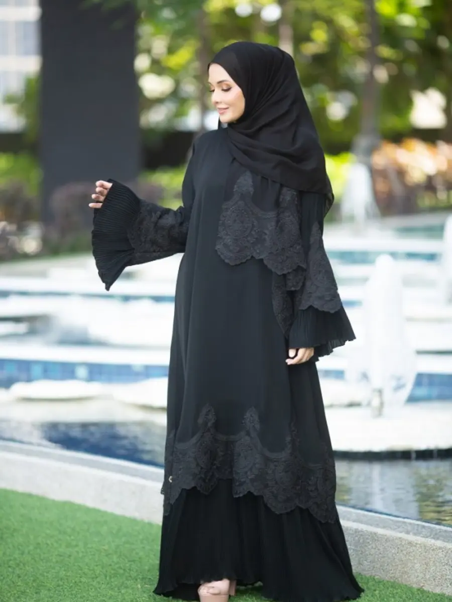 Amel Pleated Black