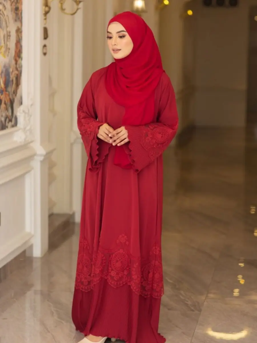 Amel Pleated Red