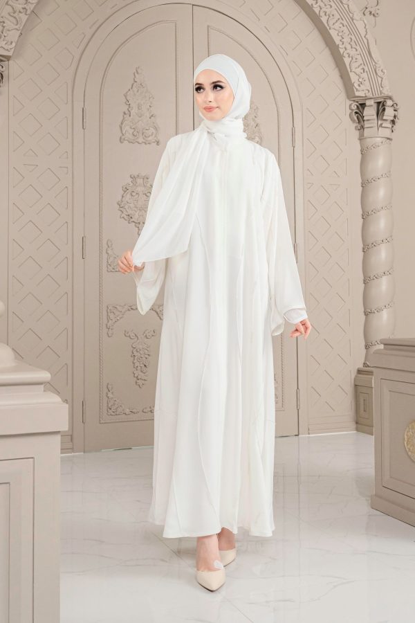 Nuha White