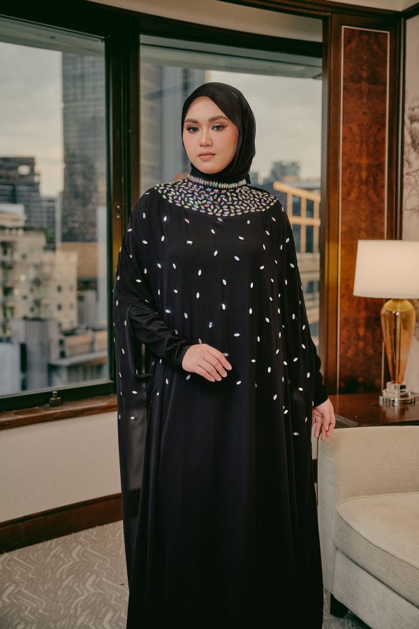 Ready Stocks Lunara Cape Black