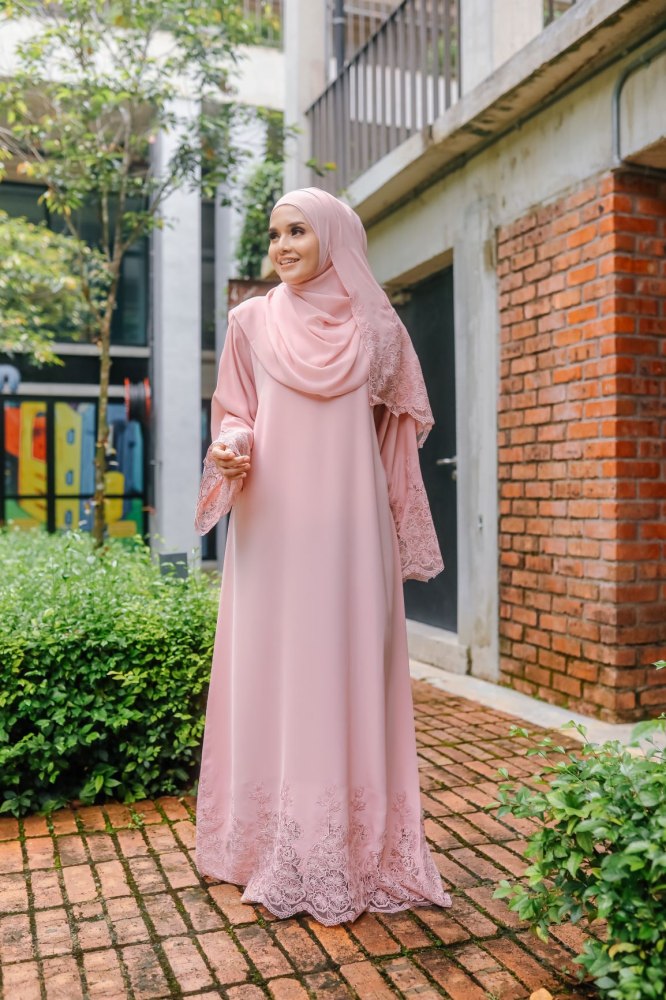 Ready Stocks Luna Lace Abaya - Pink