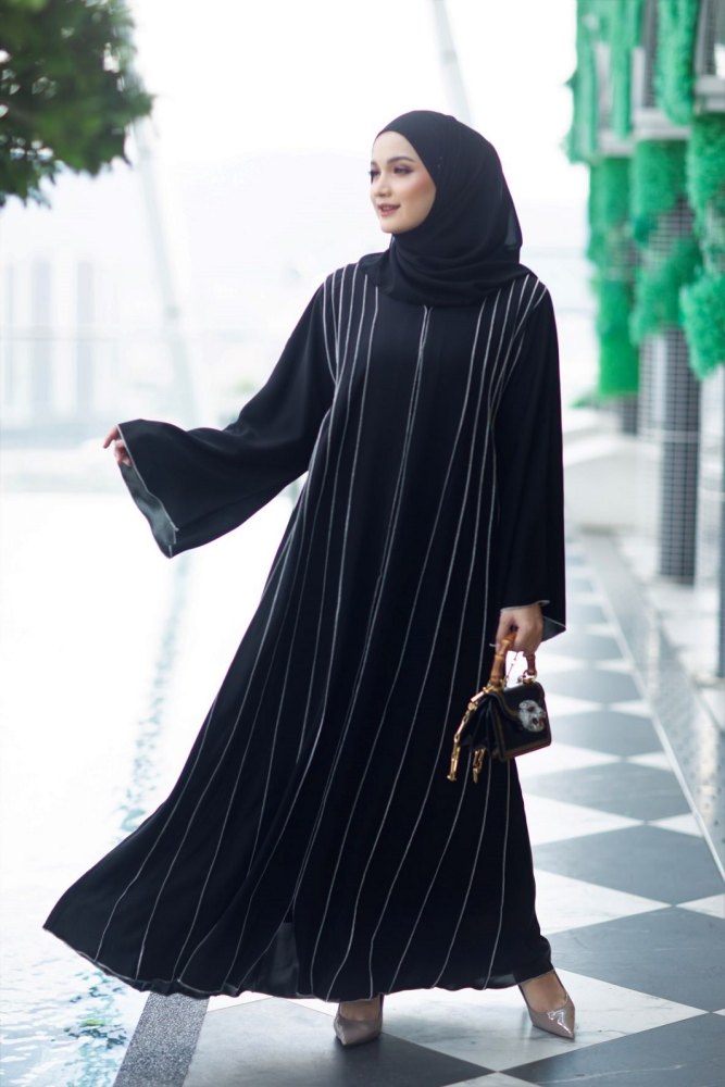Anggun Black - Silver Lines