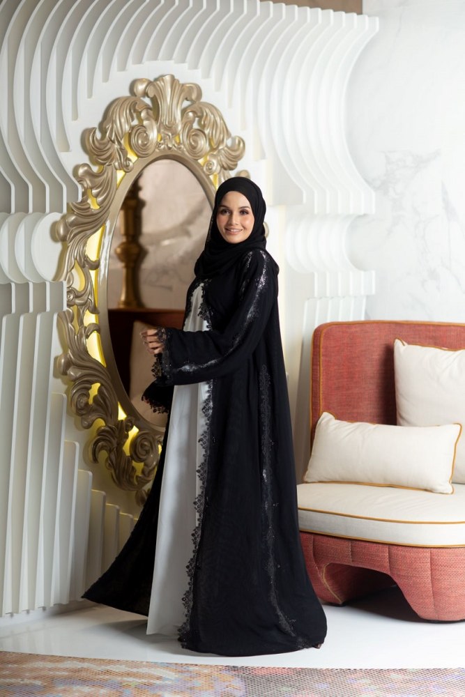 Royce Lace  Abaya