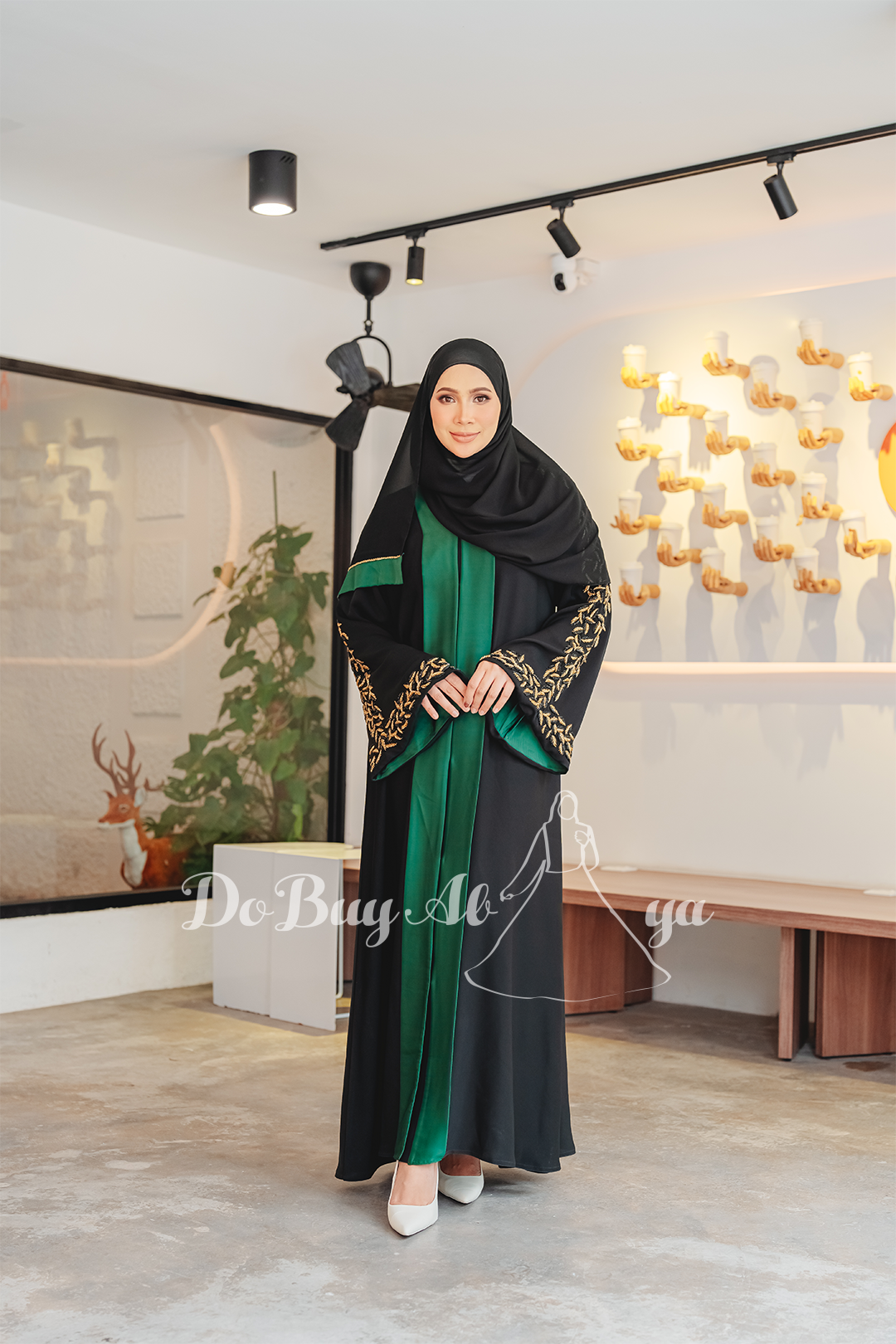 Sapphire Luxe Abaya