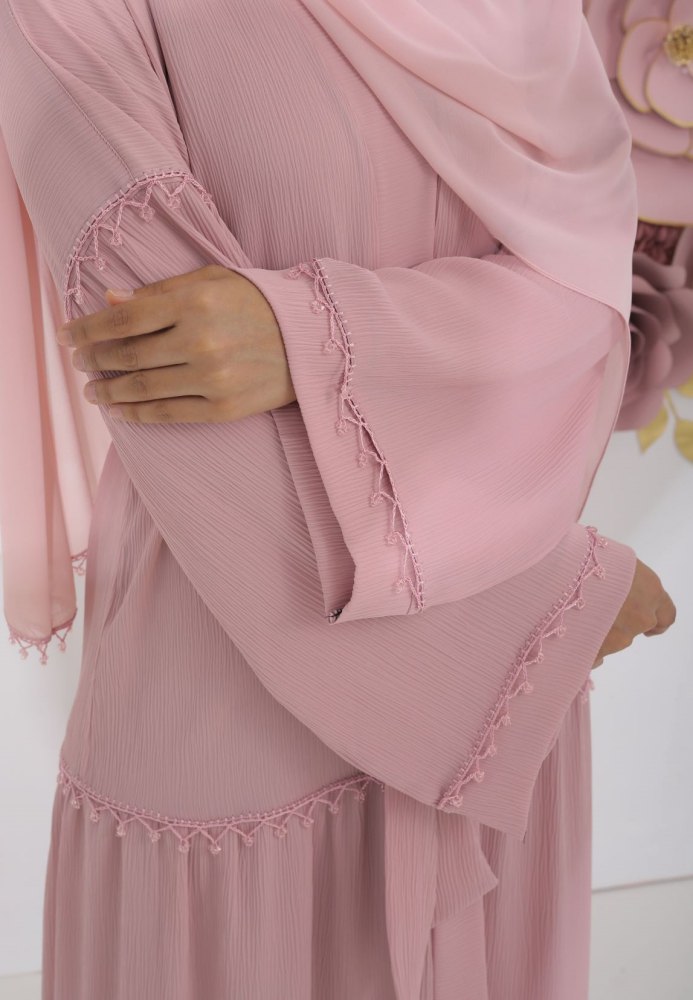 Duchess Abaya in Pink